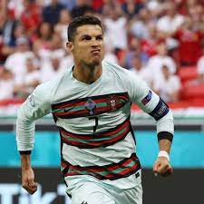 76人媒体人：埃奇库姆训练后继续加练三分 他的接球投会非常关键